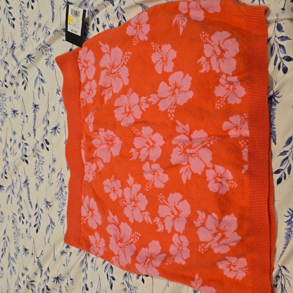 ❤️10/$13 New art class Hawaiian sweater skirt - Picture 2 of 4